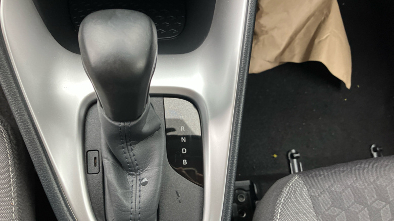 Toyota Yaris 1.5 Hybrid Design 5dr CVT Hybrid Hatchback